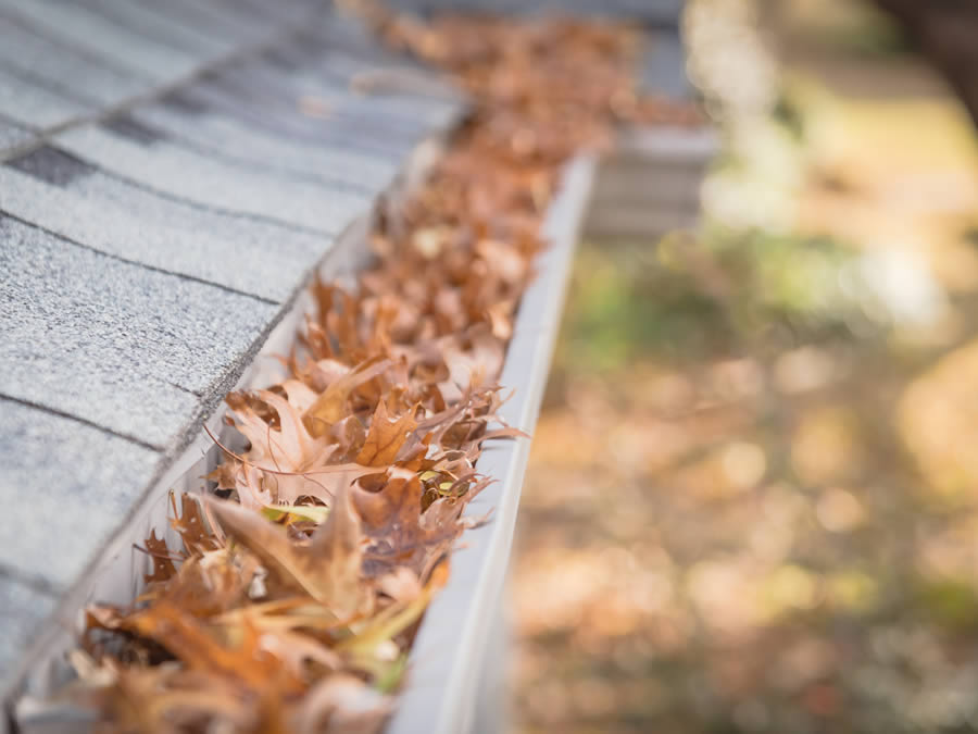 gutter-cleaning-at-crystal-cleaning-service